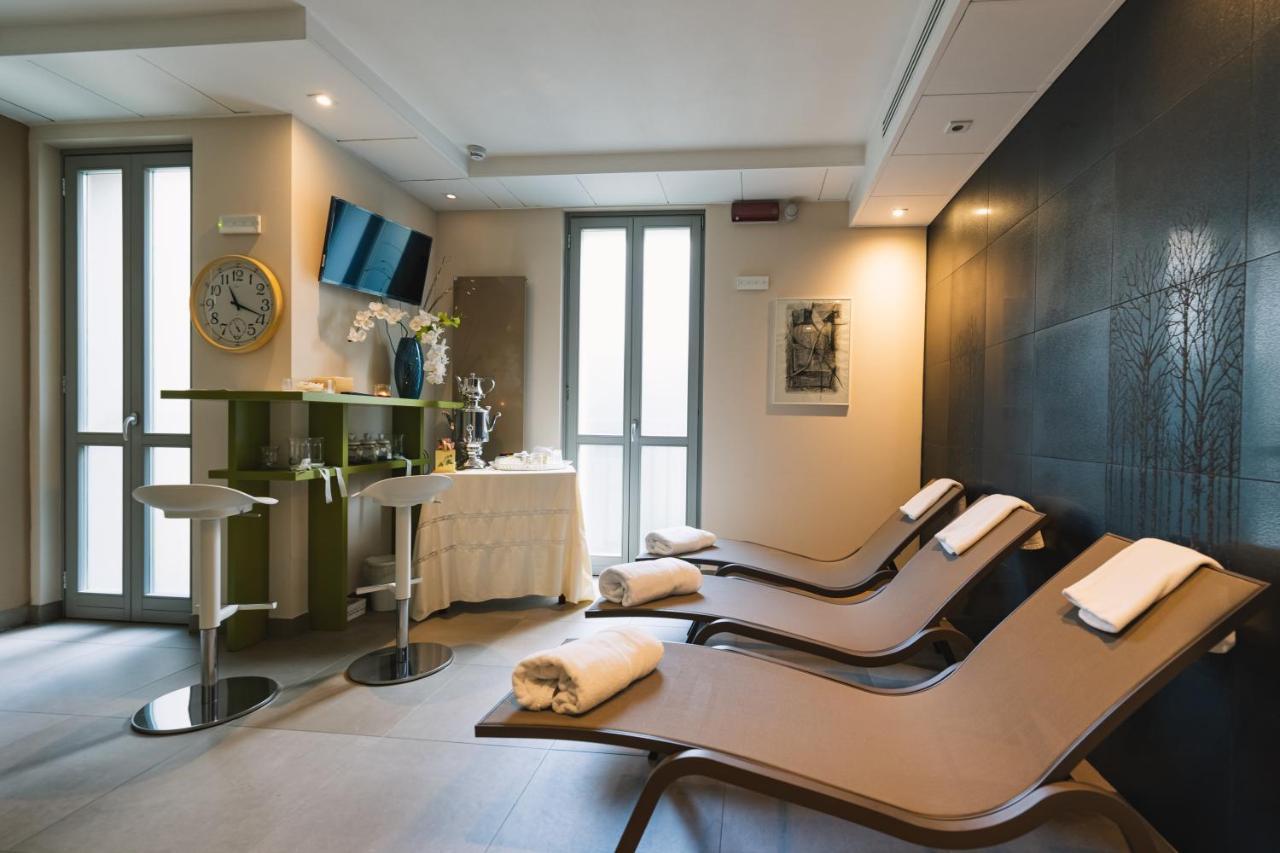 Parini Hotel Bosisio Parini Kültér fotó