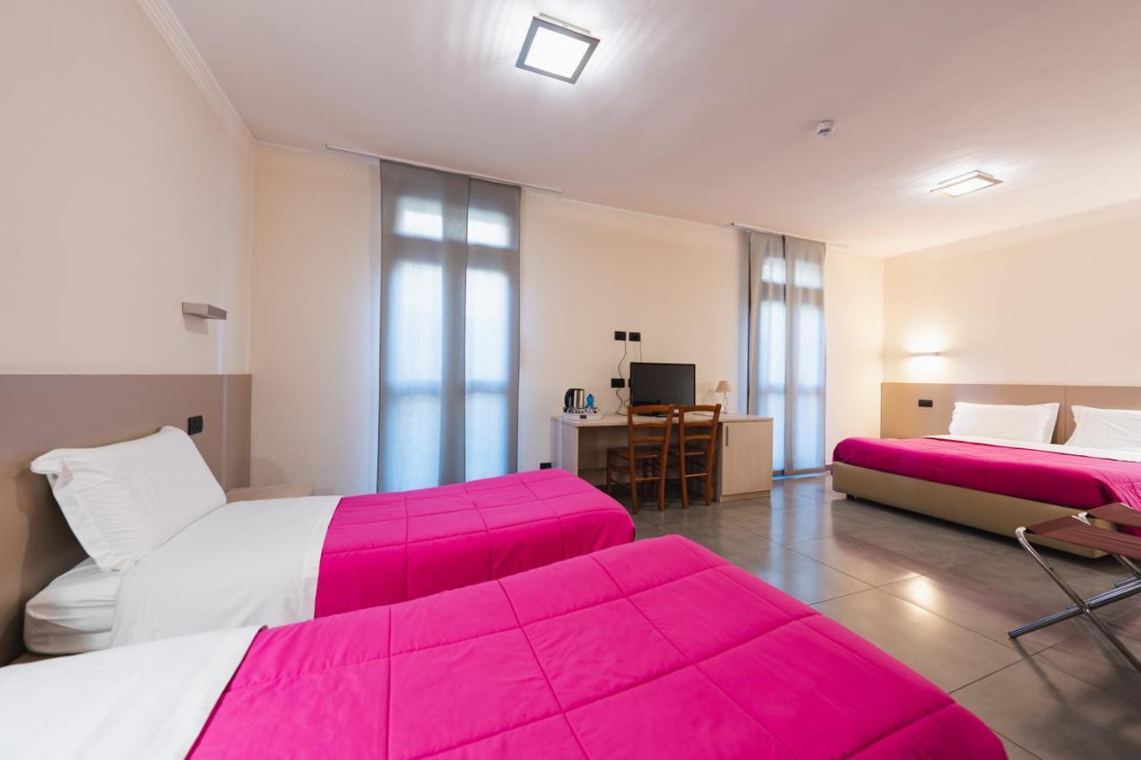 Parini Hotel Bosisio Parini Kültér fotó