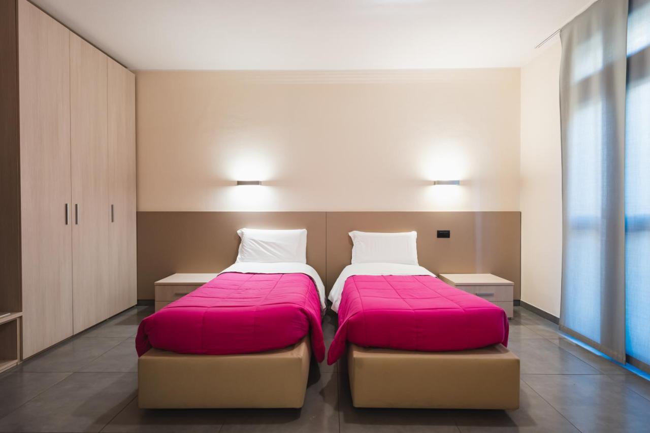 Parini Hotel Bosisio Parini Kültér fotó