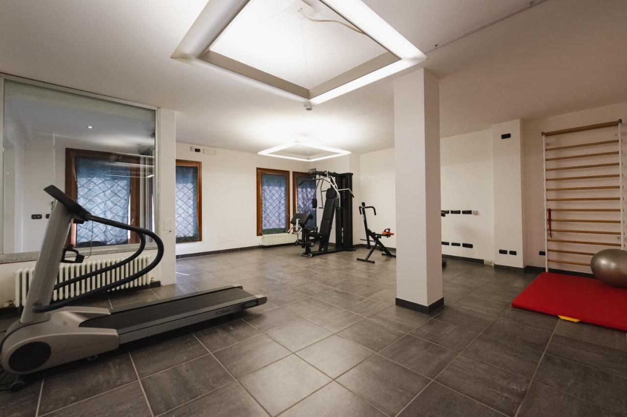 Parini Hotel Bosisio Parini Kültér fotó
