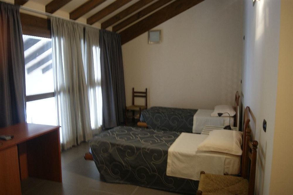 Parini Hotel Bosisio Parini Kültér fotó