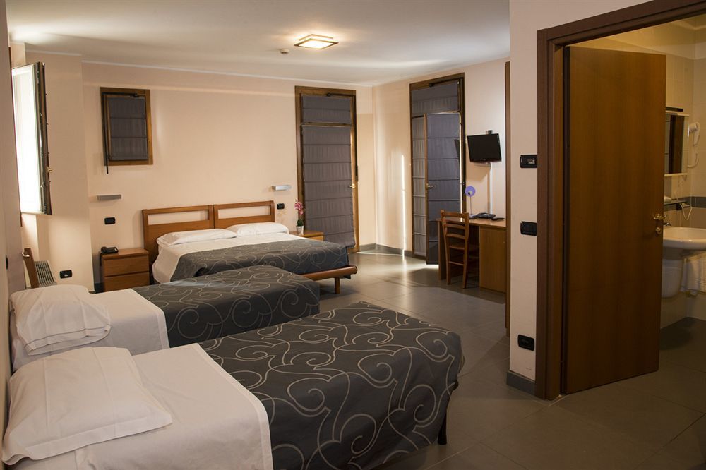 Parini Hotel Bosisio Parini Kültér fotó