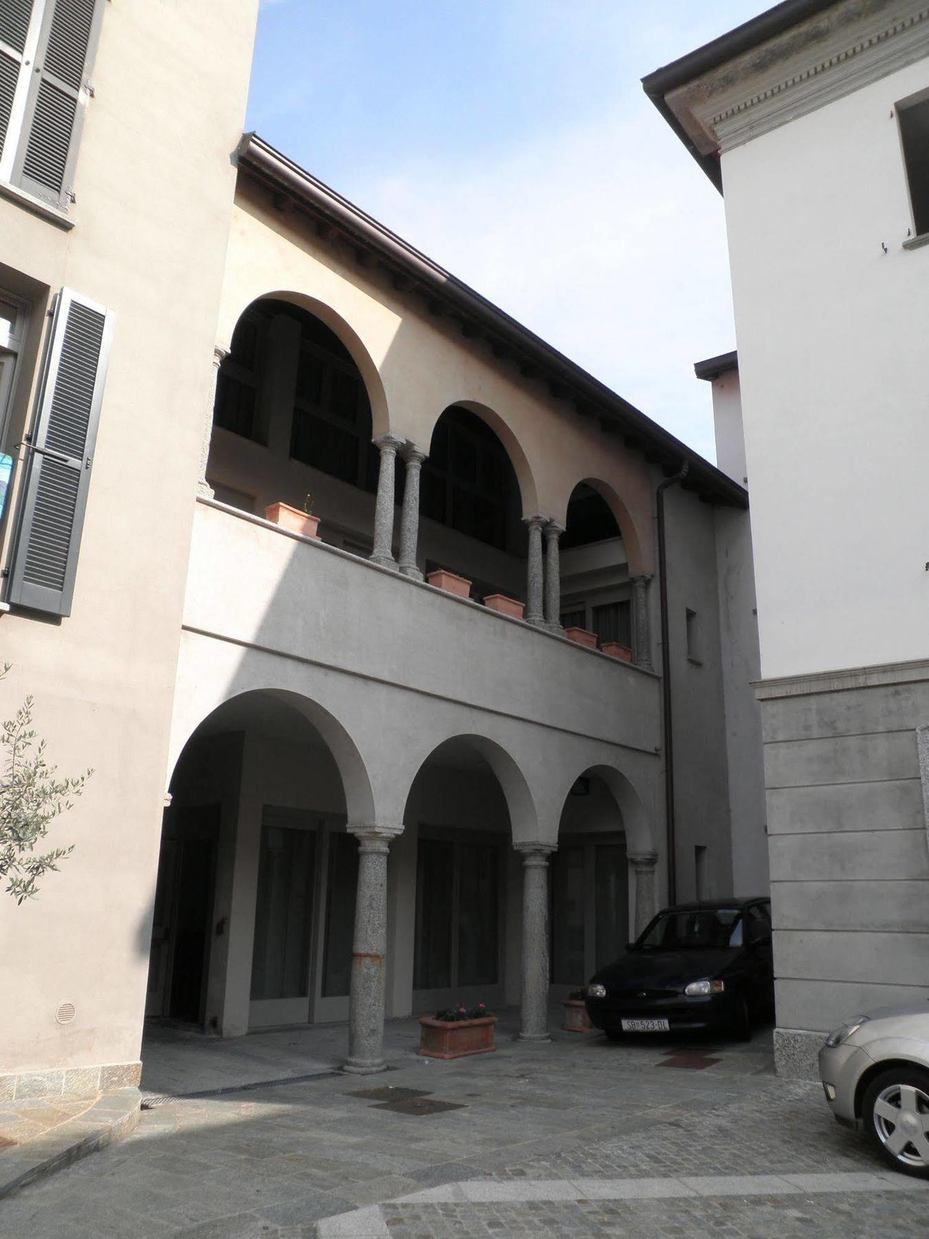Parini Hotel Bosisio Parini Kültér fotó